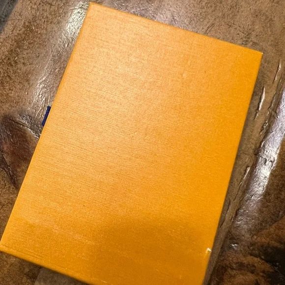 Louis Vuitton Gold Padlock Bag Charm includes dust bag and box - Picture 11 of 13